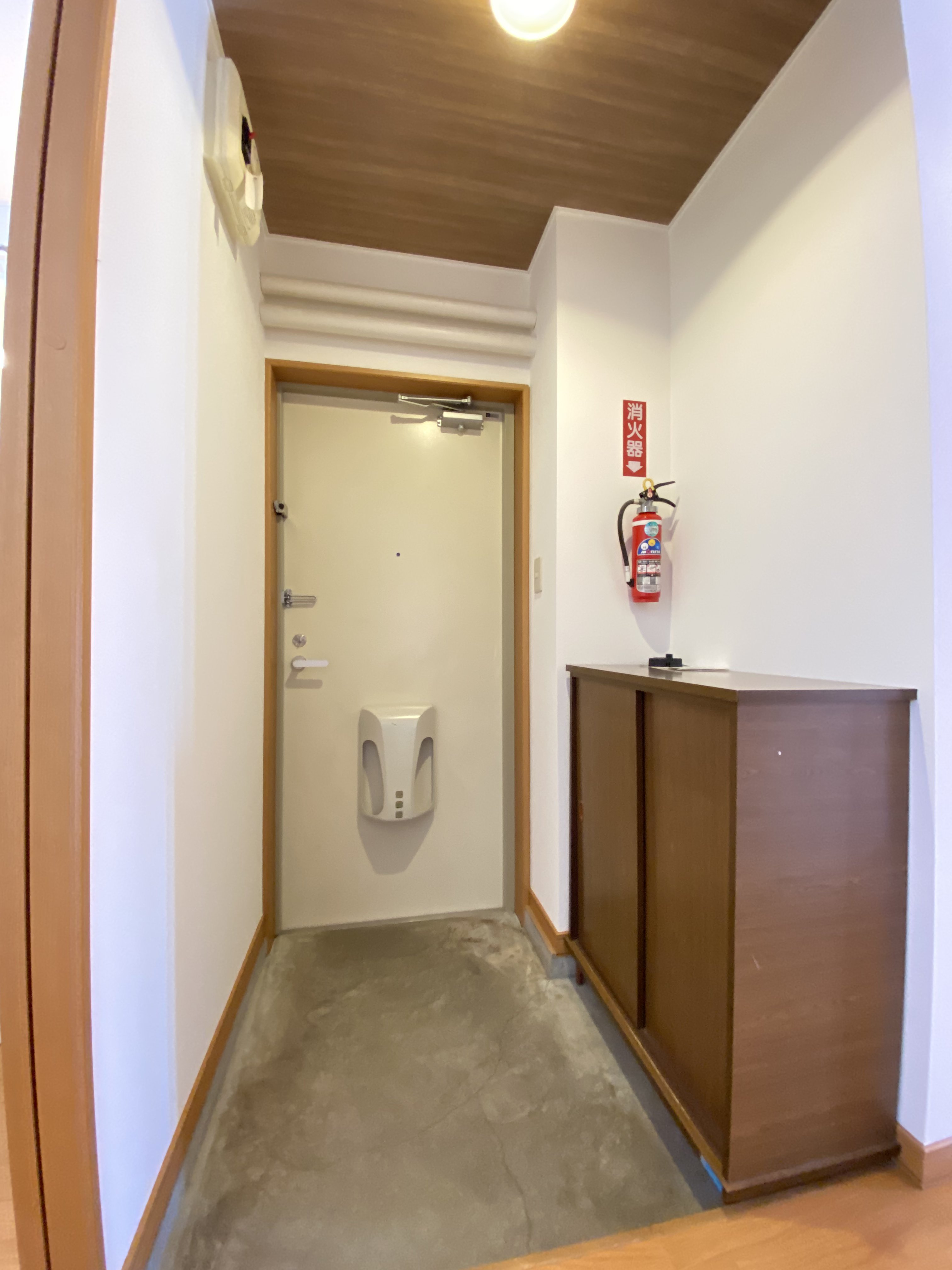 旭川市川端町4条7丁目2LDKマンションの玄関写真