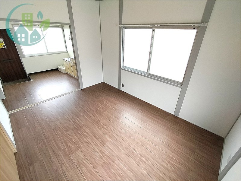 居室・リビング　ハイツ八坂