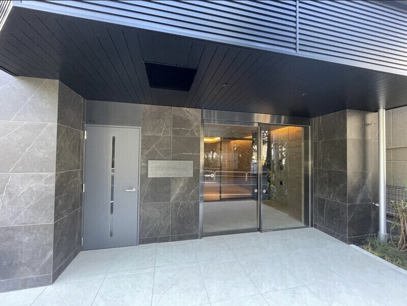 エントランス　エントランス