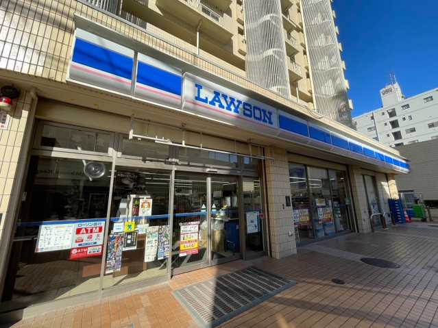 コンビニ　ローソン（コンビニ）まで376m