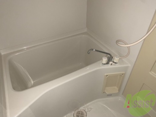 バス・シャワールーム　１人暮らしにはピッタリのサイズ感ですね！