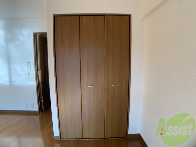 収納　こちらは収納です。中はどうなっているのでしょう。