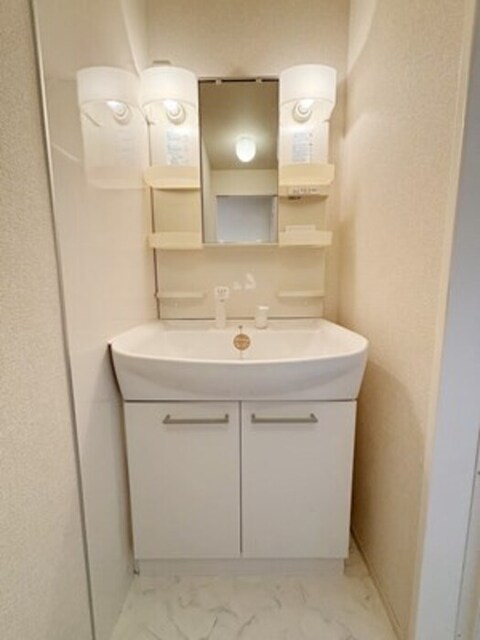 洗面設備　洗髪洗面化粧台