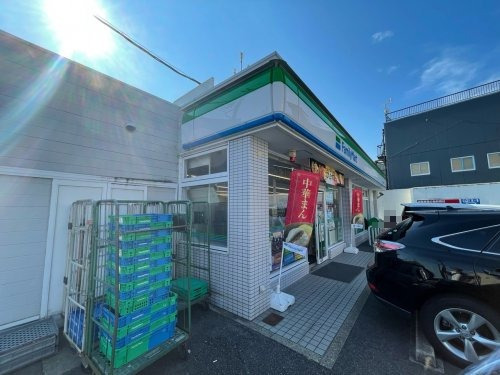 コンビニ　ファミリーマート千種向陽店（コンビニ）まで351m