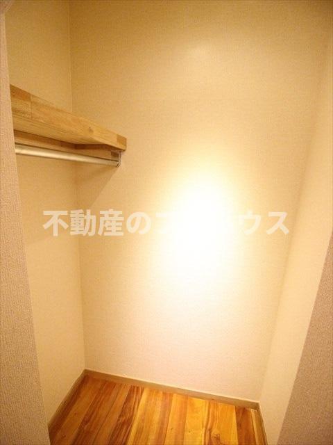 収納　鏡扉＆収納ウォークインクローゼット