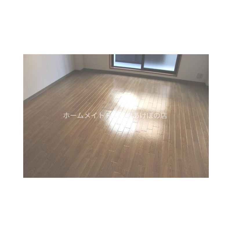 居室・リビング　同型別部屋写真