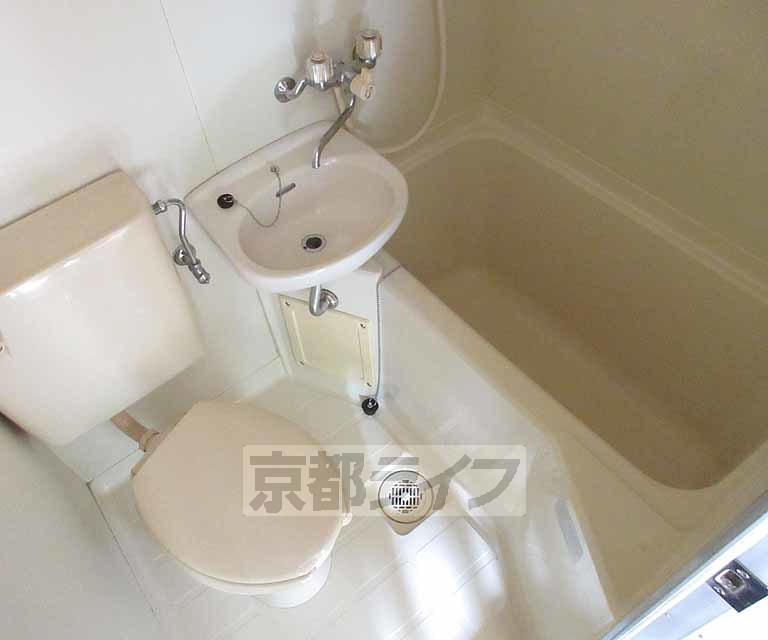 バス・シャワールーム　ユニットバスです