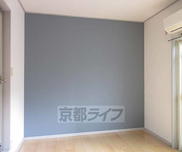 居室・リビング　オシャレなデザインクロスです