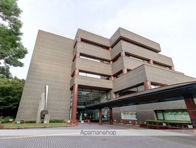 図書館　愛知県図書館（図書館）まで660m