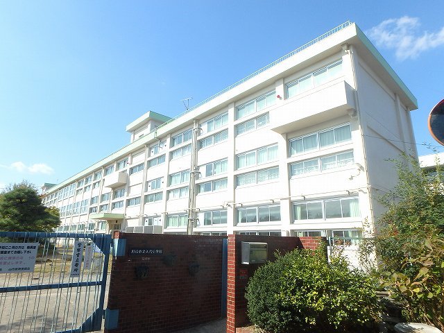 小学校　川西市立久代小学校（小学校）まで518m