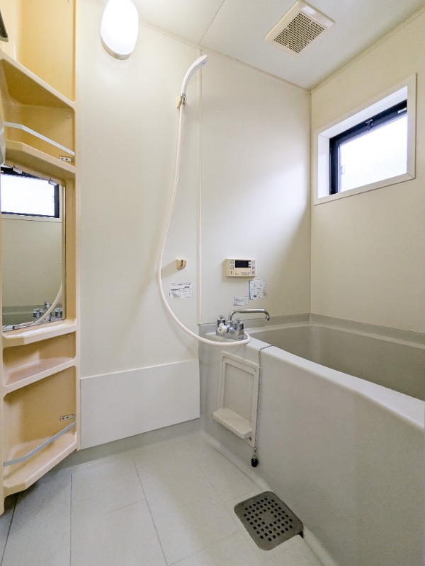 バス・シャワールーム　図面と現状に相違がある場合には現状を優先