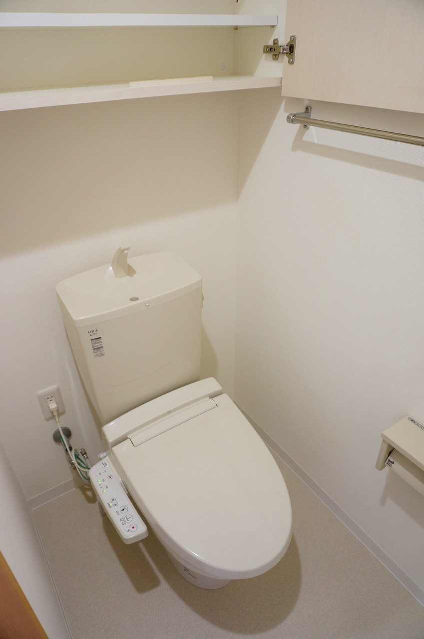 トイレ　ウォシュレット