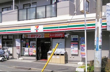 コンビニ　セブンイレブン 川崎下小田中東店（コンビニ）まで305m