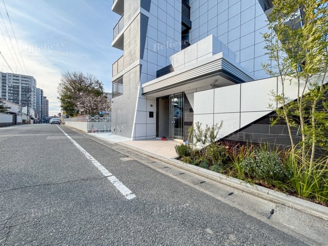 エントランス　オートロック付きのエントランス☆