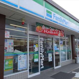 コンビニ　ファミリーマート 西宮上甲子園五丁目店（コンビニ）まで1241m