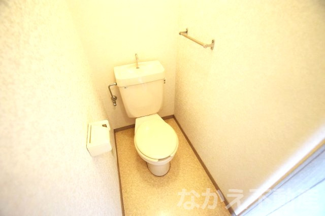 トイレ　落ち着いたトイレです