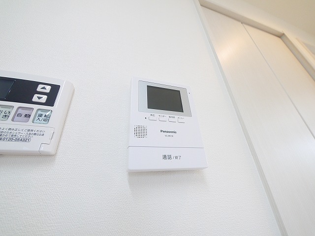 セキュリティ　モニター付きインターホン