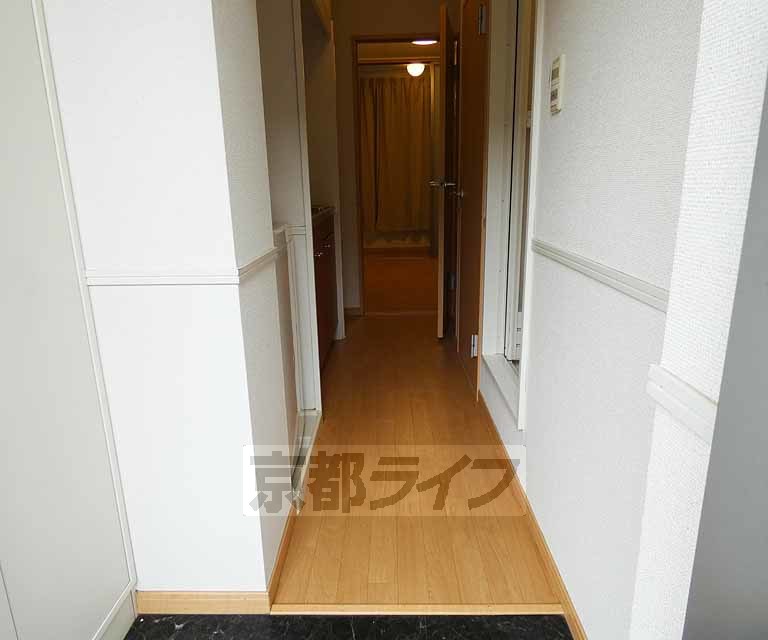 その他部屋・スペース　長い廊下です！