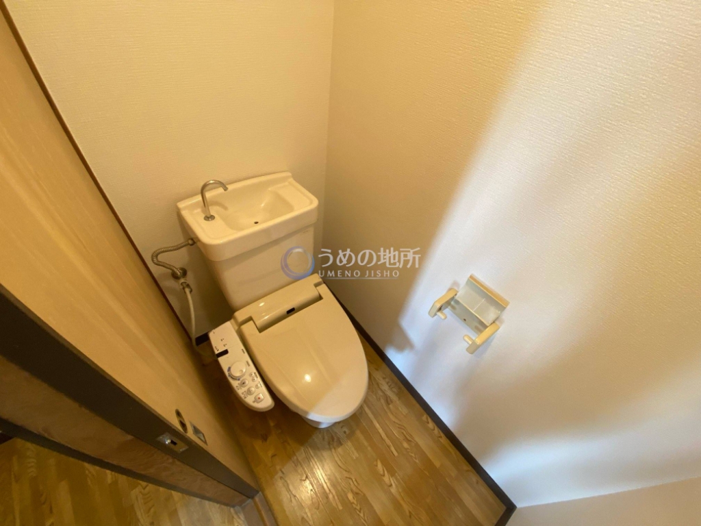 トイレ　トイレ