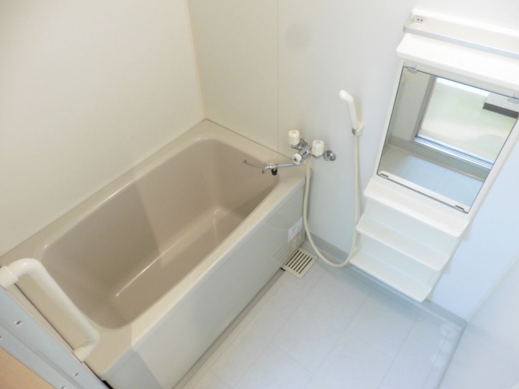バス・シャワールーム　浴室