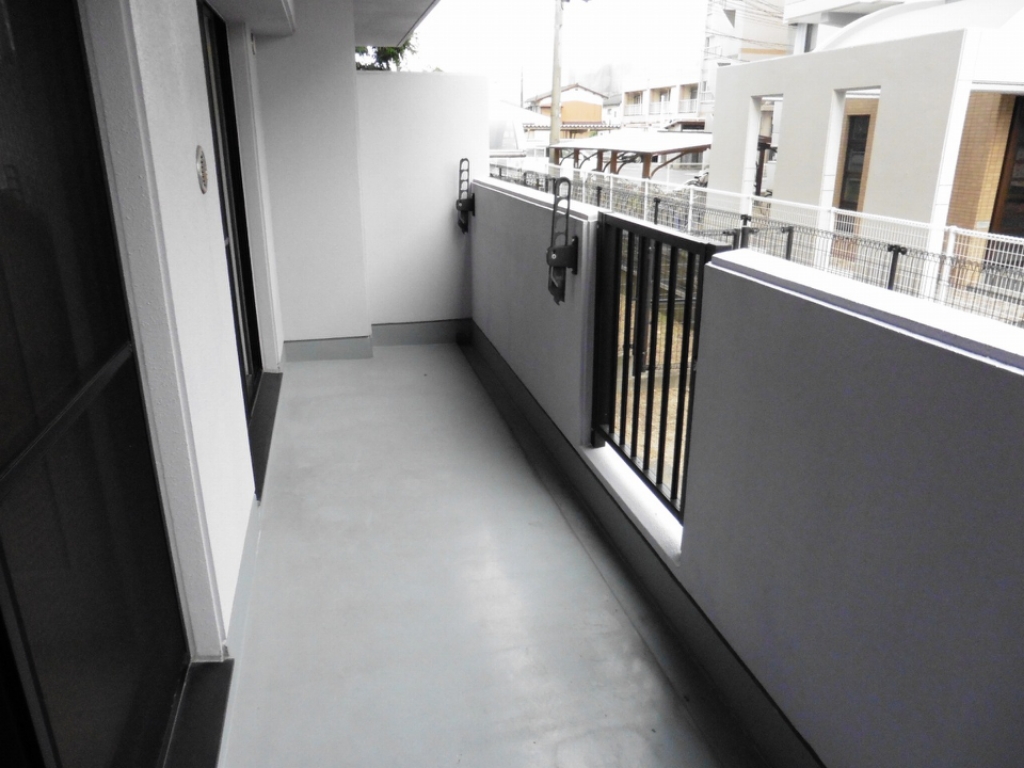 バルコニー　バルコニー