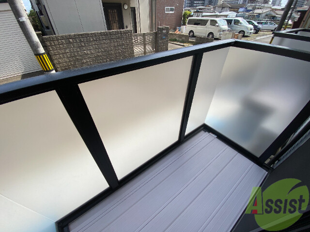 バルコニー　綺麗なバルコニー、外の空気が気持ち良く感じます！