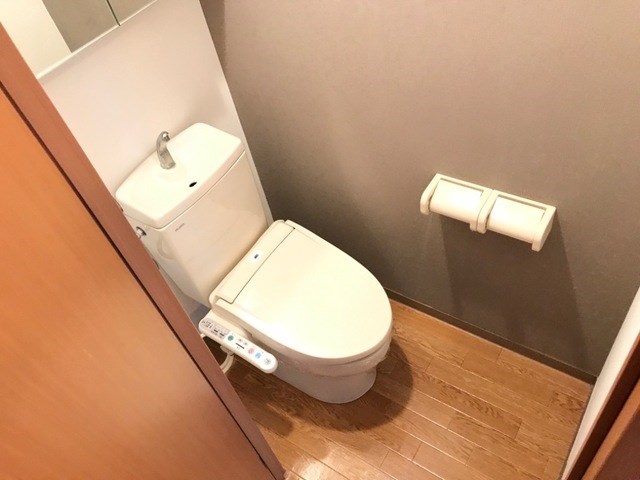 トイレ　トイレ