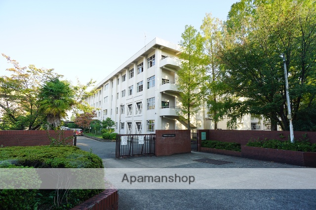 中学校　大和郡山市立郡山中学校（中学校）まで533m