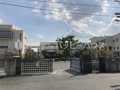 中学校　太宰府西中学校（中学校）まで550m