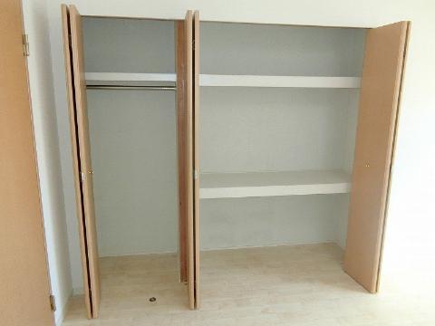 ディアコート　収納　クローゼット