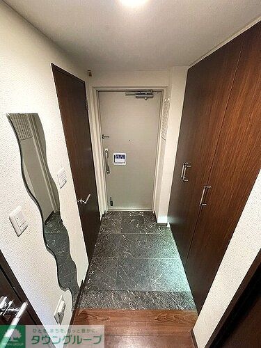 玄関　玄関　内装前