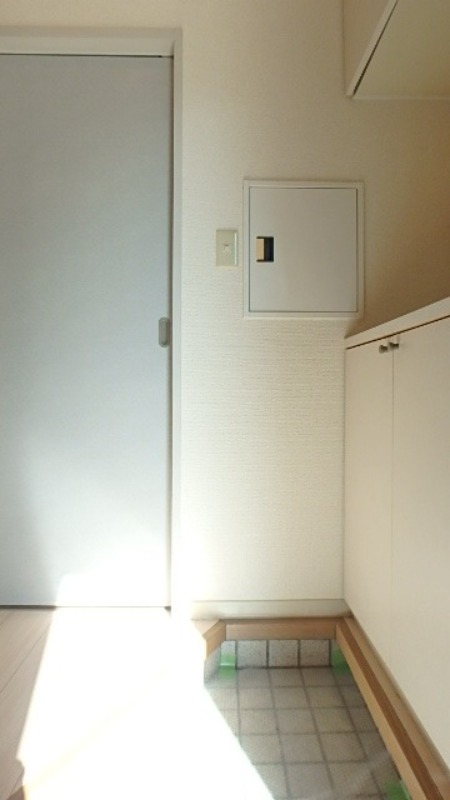 玄関　図面と現状に相違がある場合には現状を優先