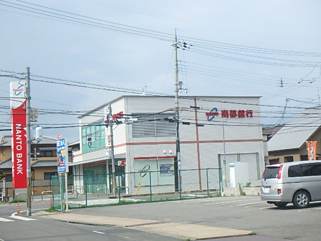 銀行　南都銀行結崎支店（銀行）まで295m