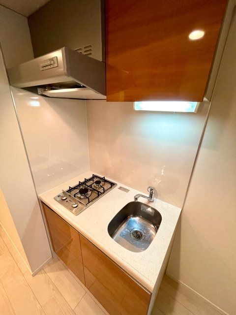 キッチン　コンパクトなキッチンで掃除もラクラク