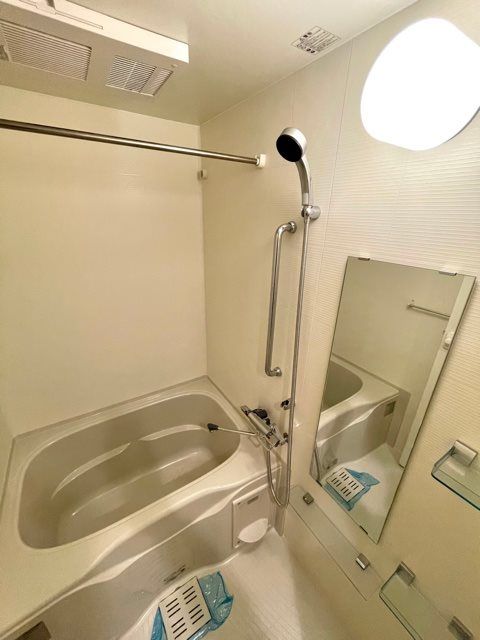 バス・シャワールーム　ゆったり過ごせるお風呂です