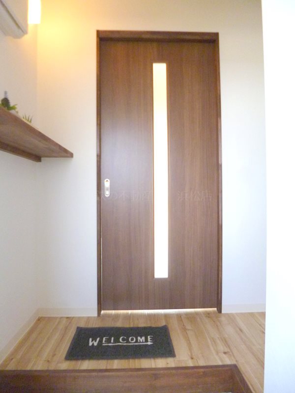 玄関　※他部屋参照