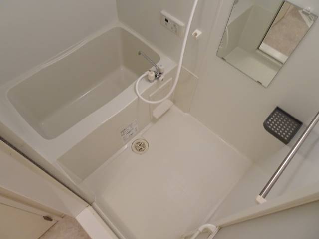 バス・シャワールーム　浴室乾燥機付き