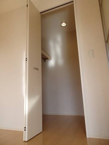 収納　ウォークインクローゼット