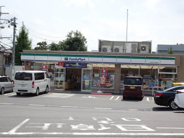 コンビニ　ファミリーマート大津石山寺南店（コンビニ）まで221m