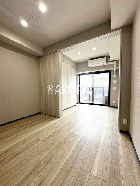 居室・リビング　使いやすい形の為、レイアウトを楽しめます♪