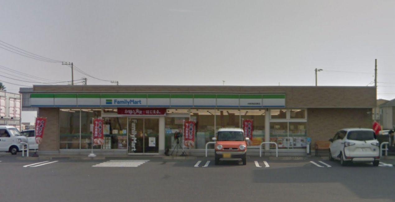 コンビニ　コンビニ（コンビニ）まで505m