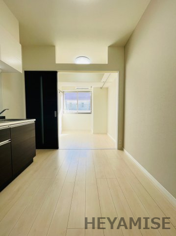 居室・リビング　※類似間取りの別の階のお部屋の画像です※現況を優先します