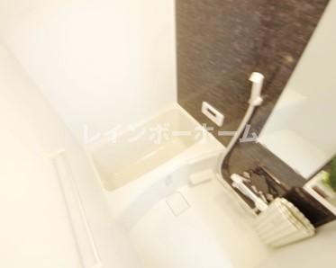 バス・シャワールーム　ゆったり過ごせるお風呂です