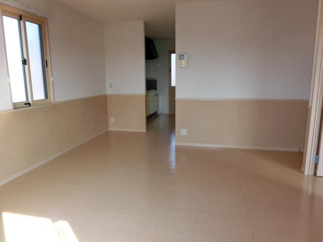 居室・リビング　２面採光南西向きリビング