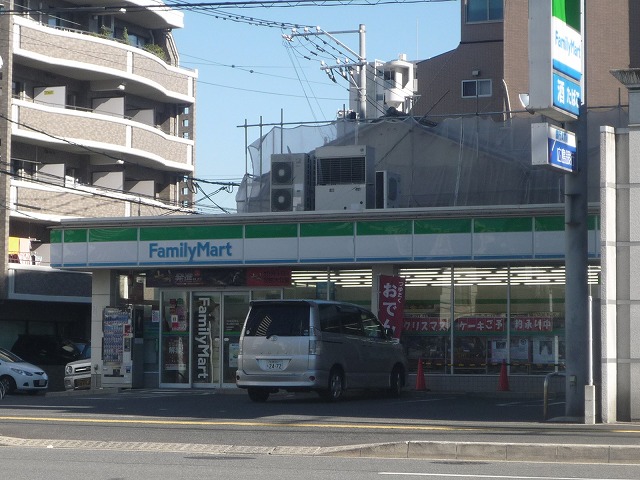 コンビニ　ファミリーマート舟入南四丁目店（コンビニ）まで339m