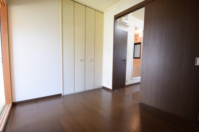 居室・リビング　洋室