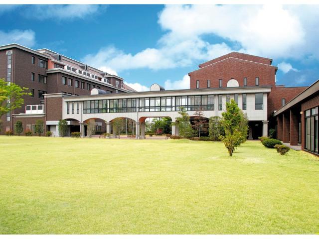 大学・短大　私立群馬医療福祉大学短期大学部（大学・短大）まで892m
