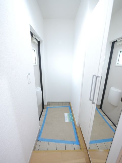 アルバータVIの玄関写真
