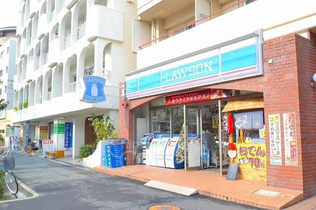 コンビニ　ローソン　東三国一丁目店（コンビニ）まで156m