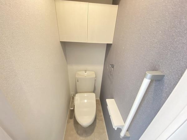 トイレ　ウォシュレット付きです！